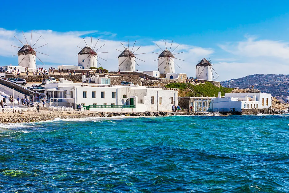 Die Windmühlen sind ein Wahrzeichen von Mykonos