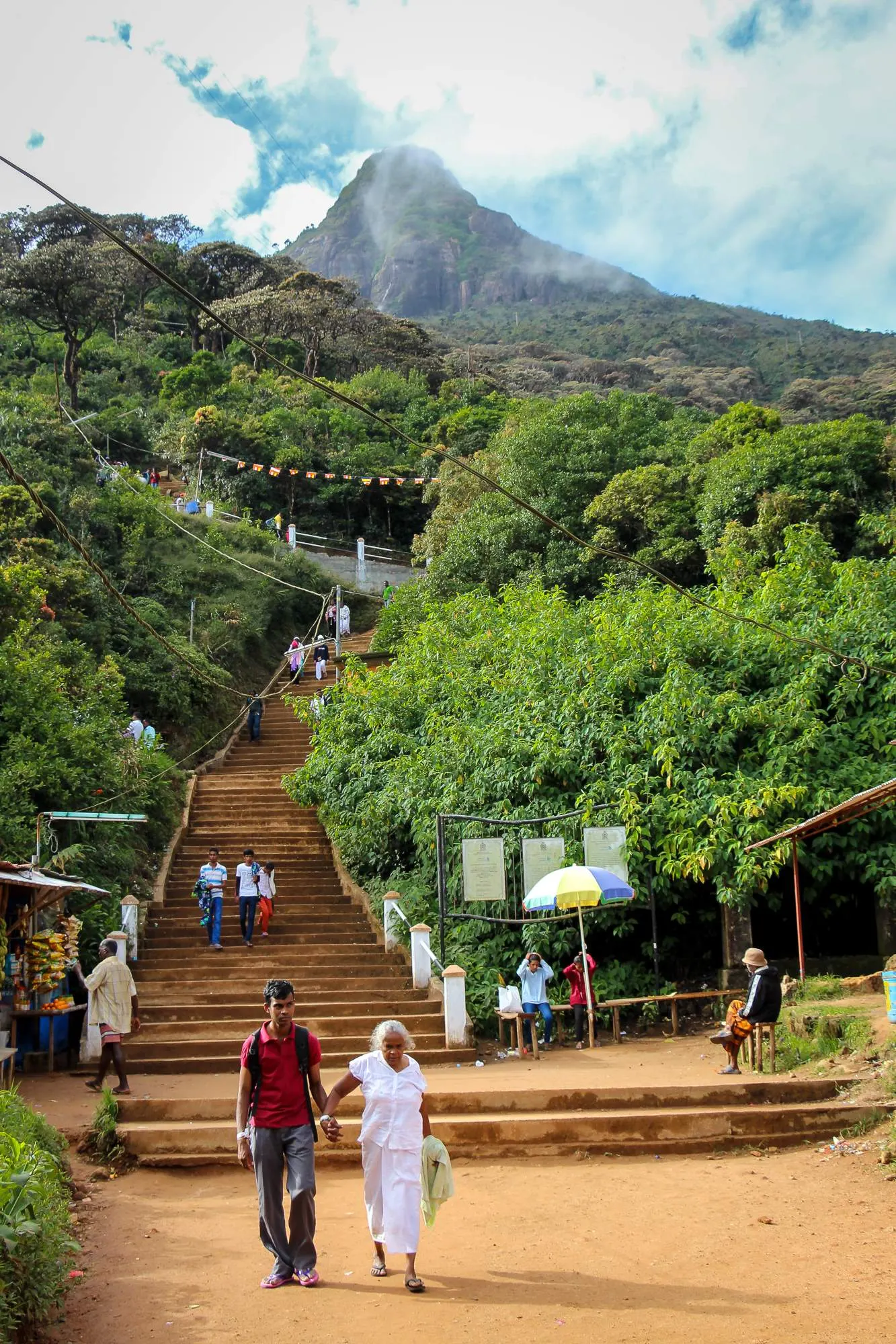 Treppen zum Adams Peak
